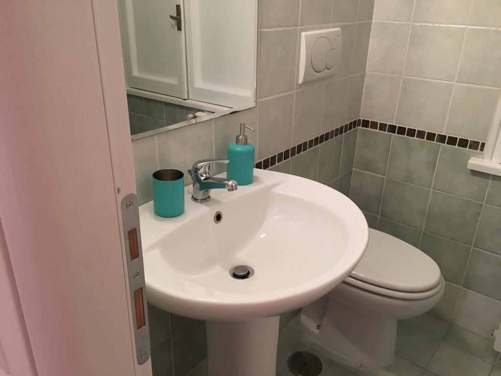 Bed and Breakfast Dormi A Roma Exterior foto