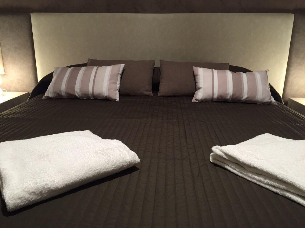 Bed and Breakfast Dormi A Roma Exterior foto
