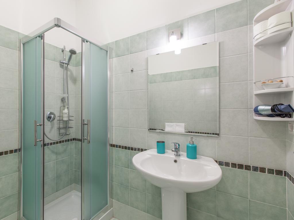 Bed and Breakfast Dormi A Roma Exterior foto