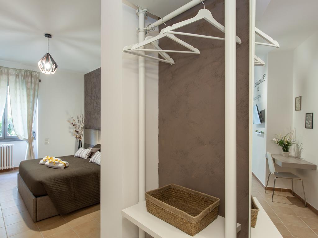 Bed and Breakfast Dormi A Roma Exterior foto