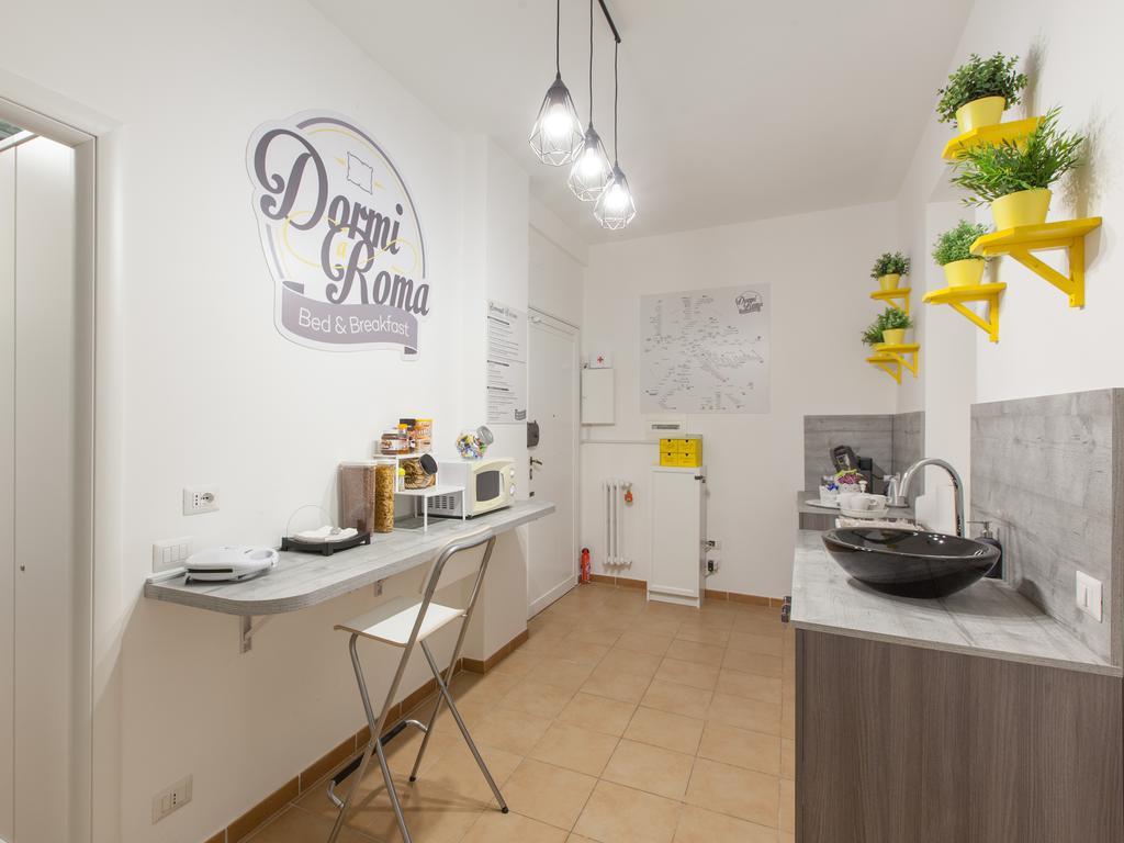 Bed and Breakfast Dormi A Roma Exterior foto