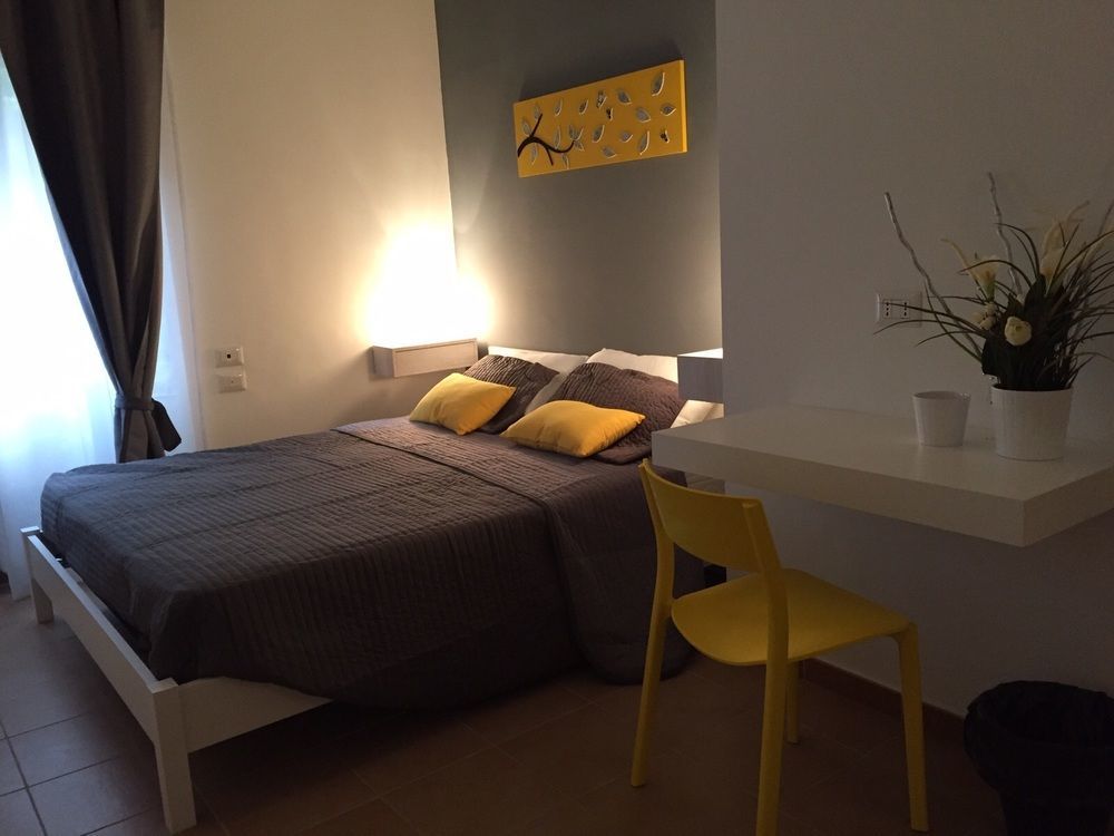 Bed and Breakfast Dormi A Roma Exterior foto