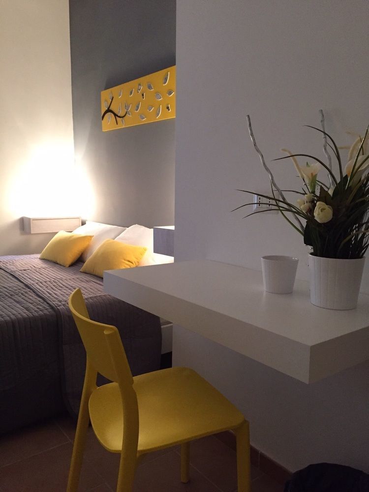 Bed and Breakfast Dormi A Roma Exterior foto