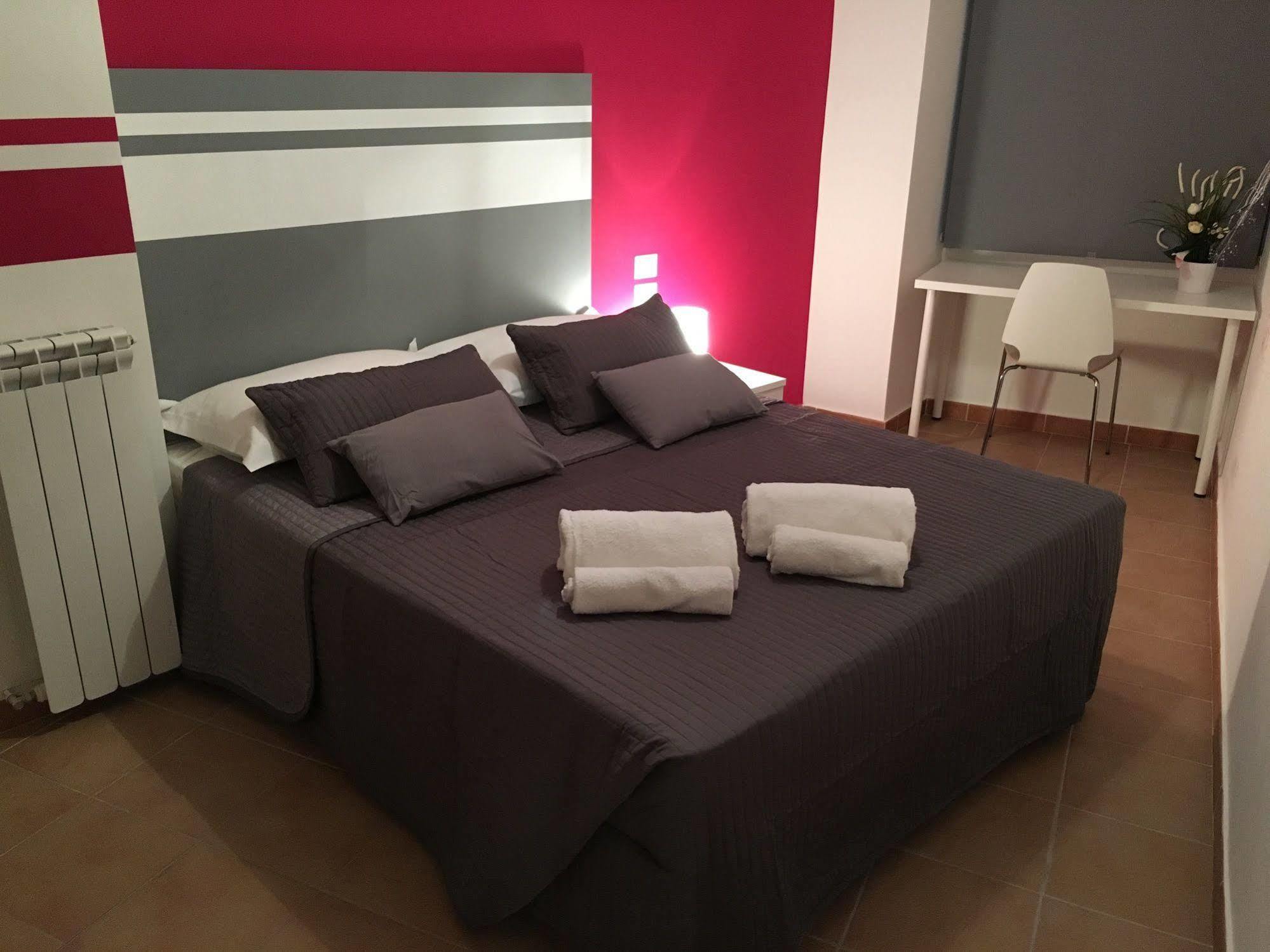 Bed and Breakfast Dormi A Roma Exterior foto